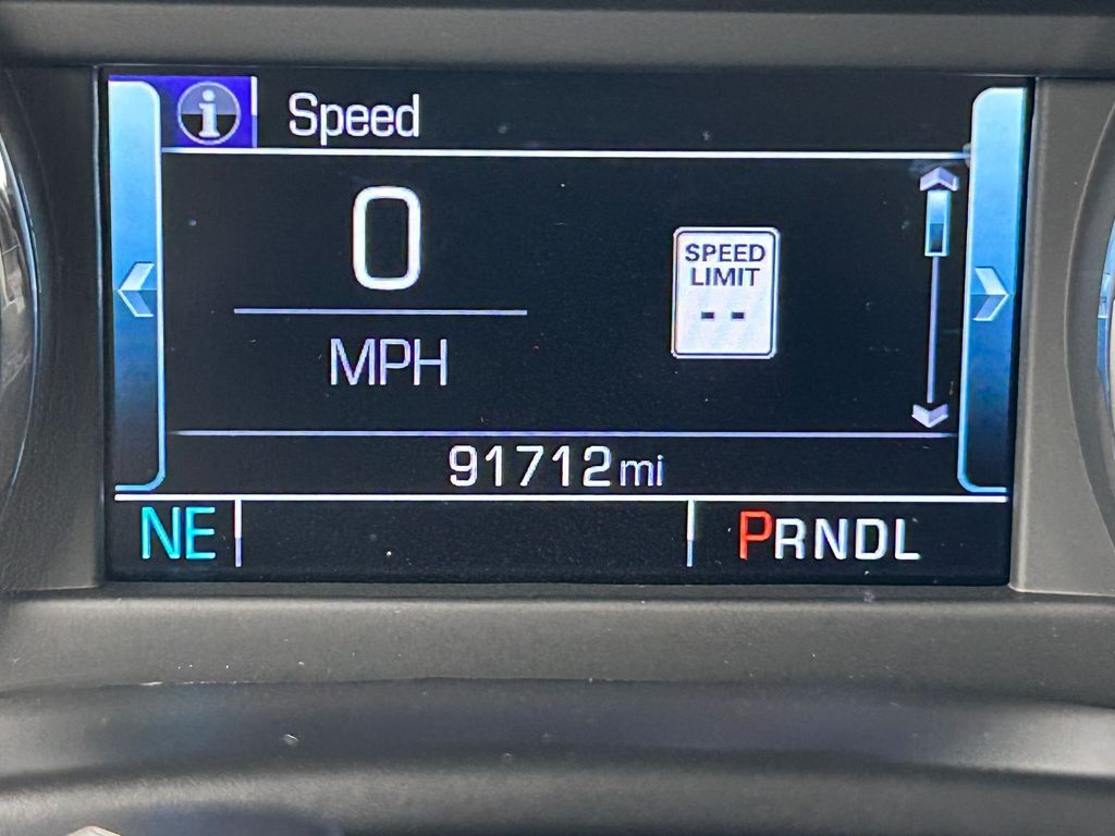 Used 2020 Shadow Gray Metallic Chevrolet LT image 31