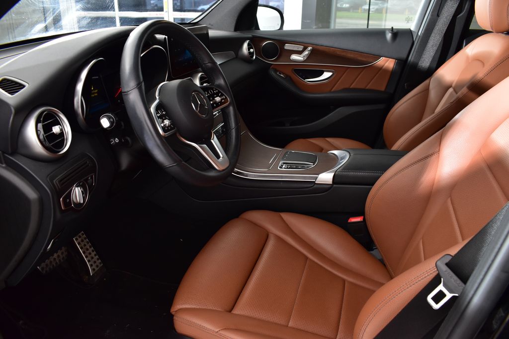 2022 Mercedes-Benz GLC 300 13