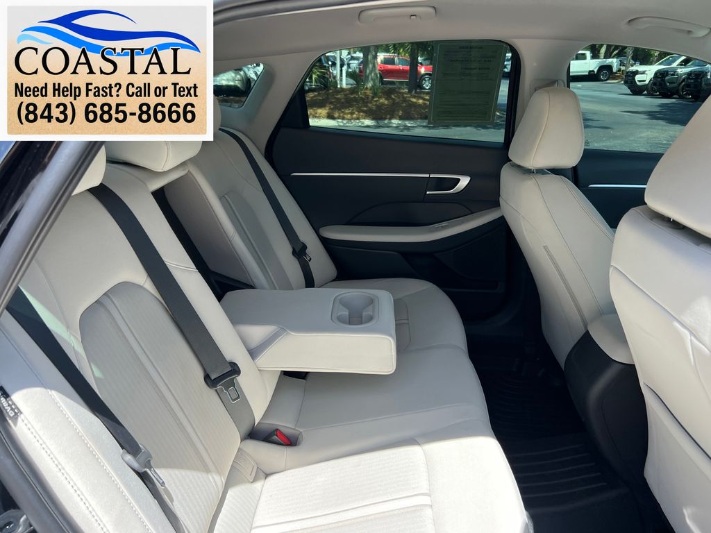 2025 Hyundai Sonata SEL Black at Matthews Motors of Wilmington