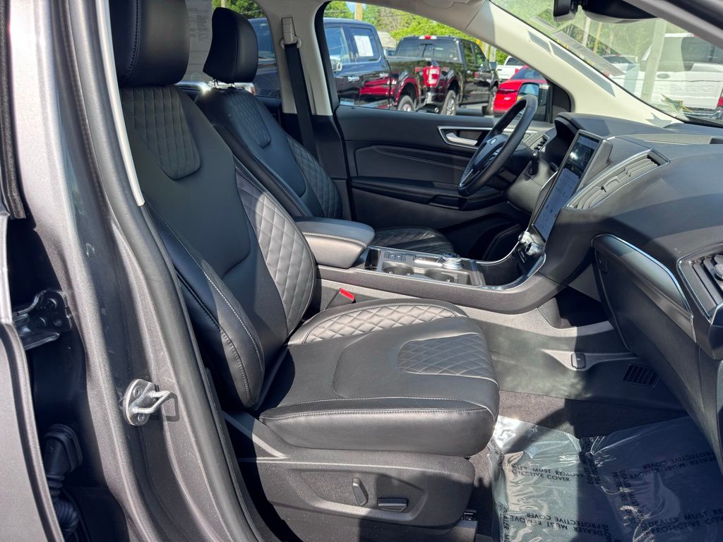 FordEdge25