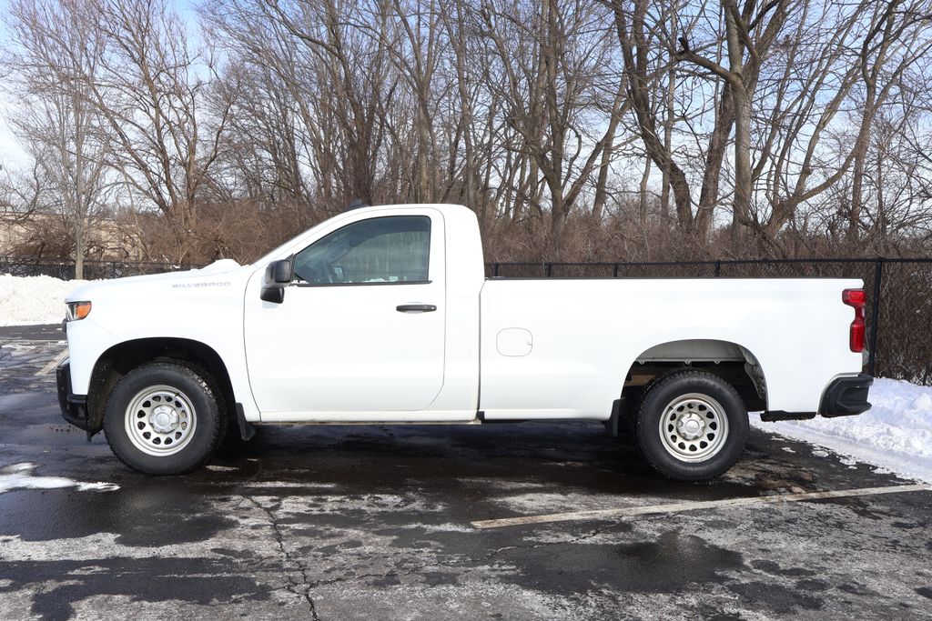 Thumbnail: 2021 Chevrolet Silverado 1500 - 4