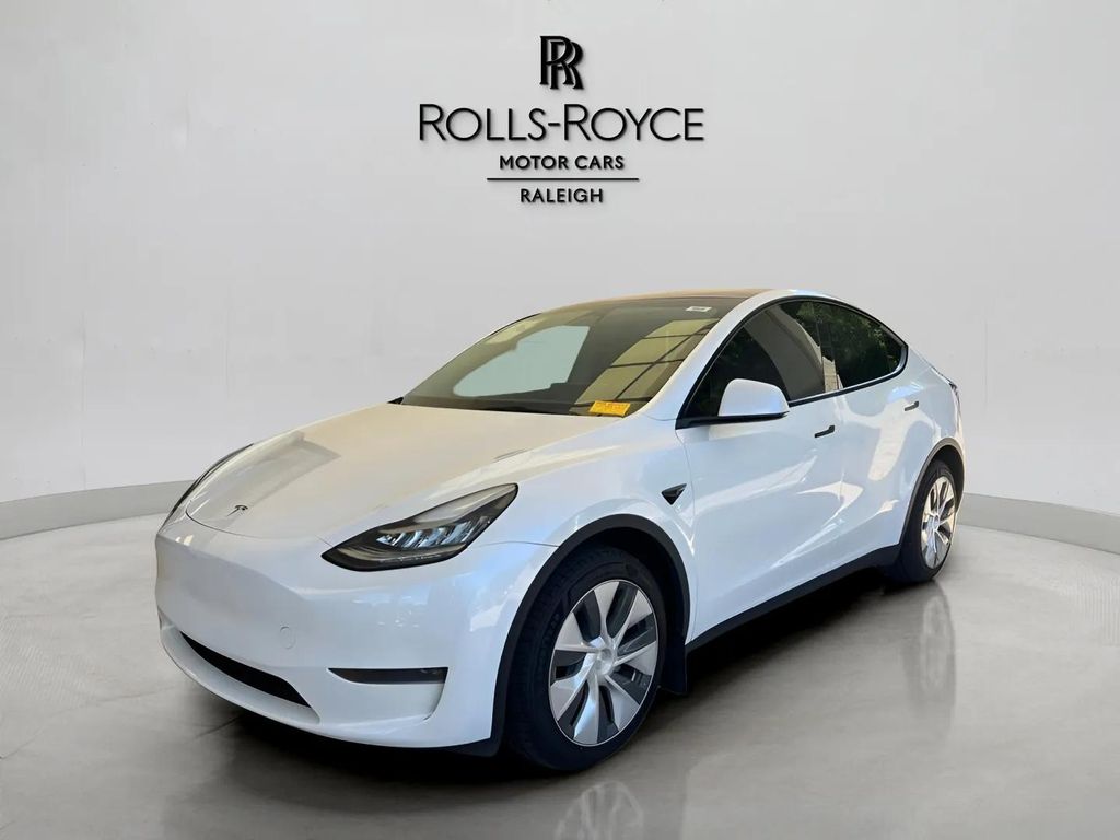 White 2023 Tesla Model Y Long Range AWD SUV / Crossover All-Wheel Drive 1-Speed Automatic