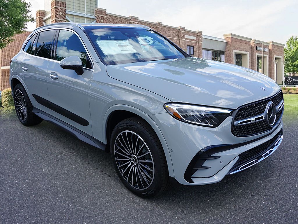 Thumbnail: 2025 Mercedes-Benz GLC - 2