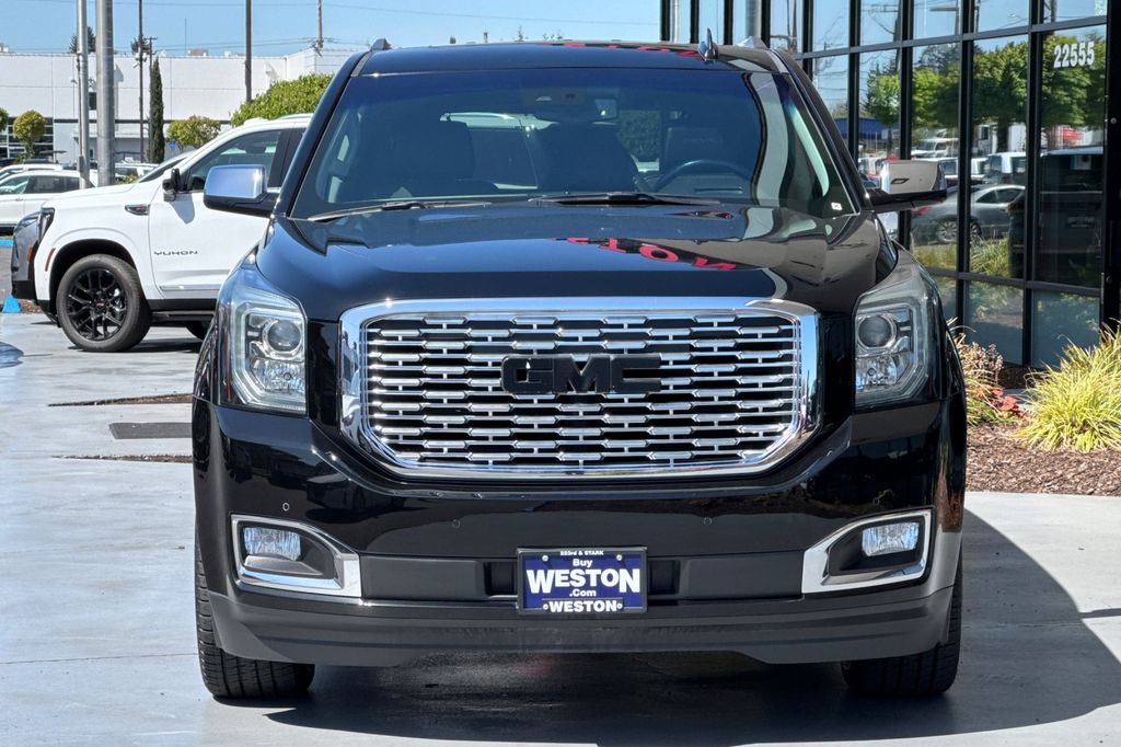 used 2019 GMC Yukon car, priced at $39,955