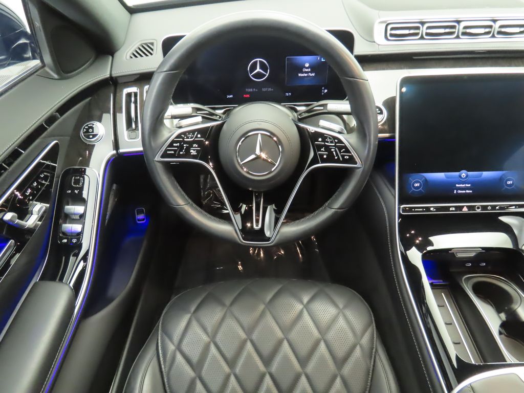 Thumbnail: 2022 Mercedes-Benz S-Class - 10