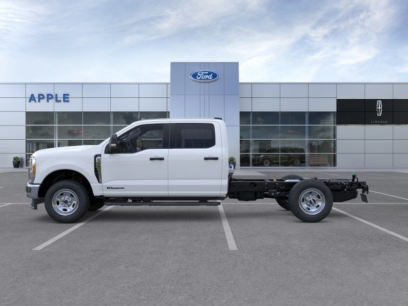 2026 Ford F-350 Chassis XL