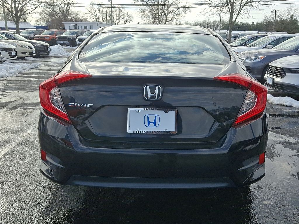Thumbnail: 2016 Honda Civic - 5