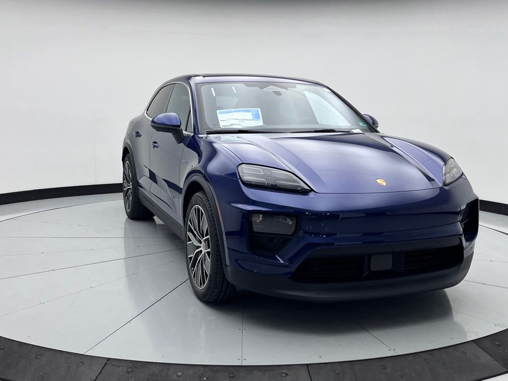 Thumbnail: 2025 Porsche Macan - 9