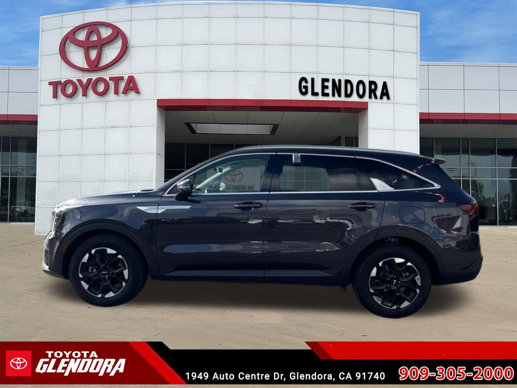 Used 2025 Kia Sorento SUV