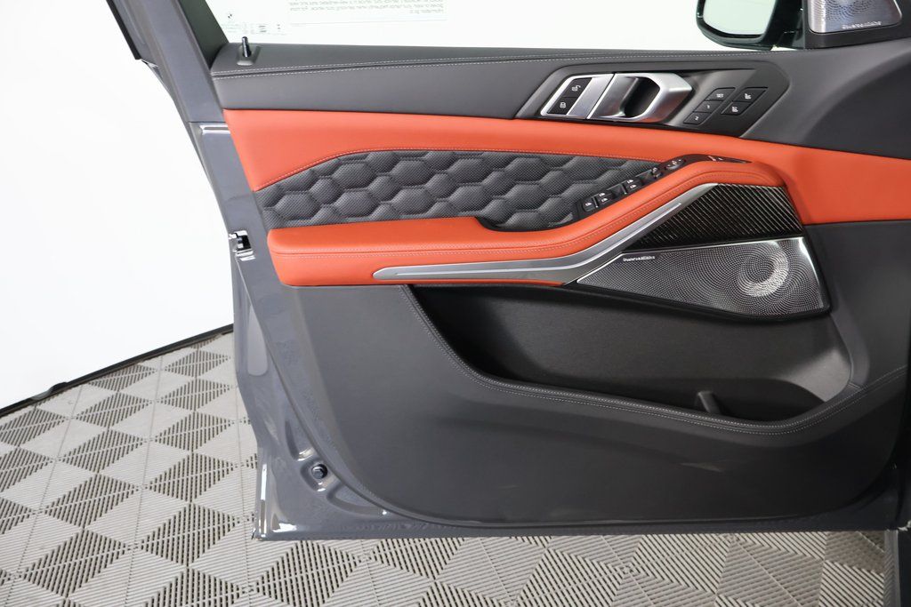 Thumbnail: 2026 BMW X5 - 8
