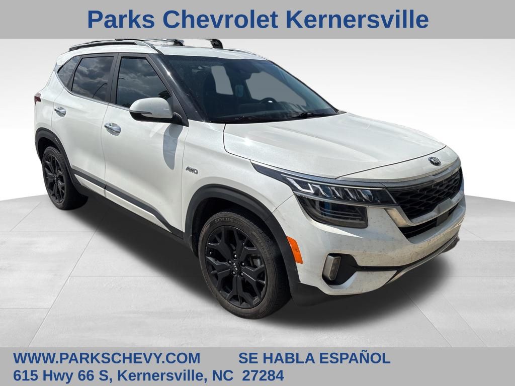 Snow White Pearl 2021 Kia Seltos SX Turbo AWD SUV / Crossover All-Wheel Drive 7-Speed Automatic