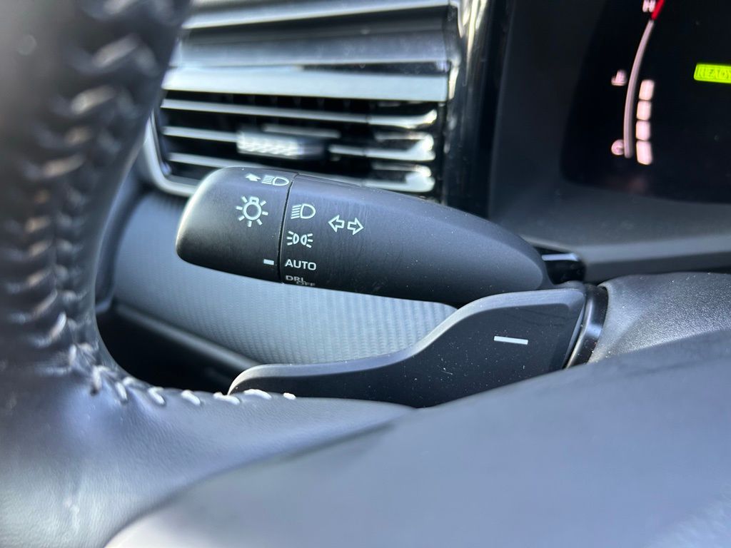 Thumbnail: 2025 Toyota Camry - 22
