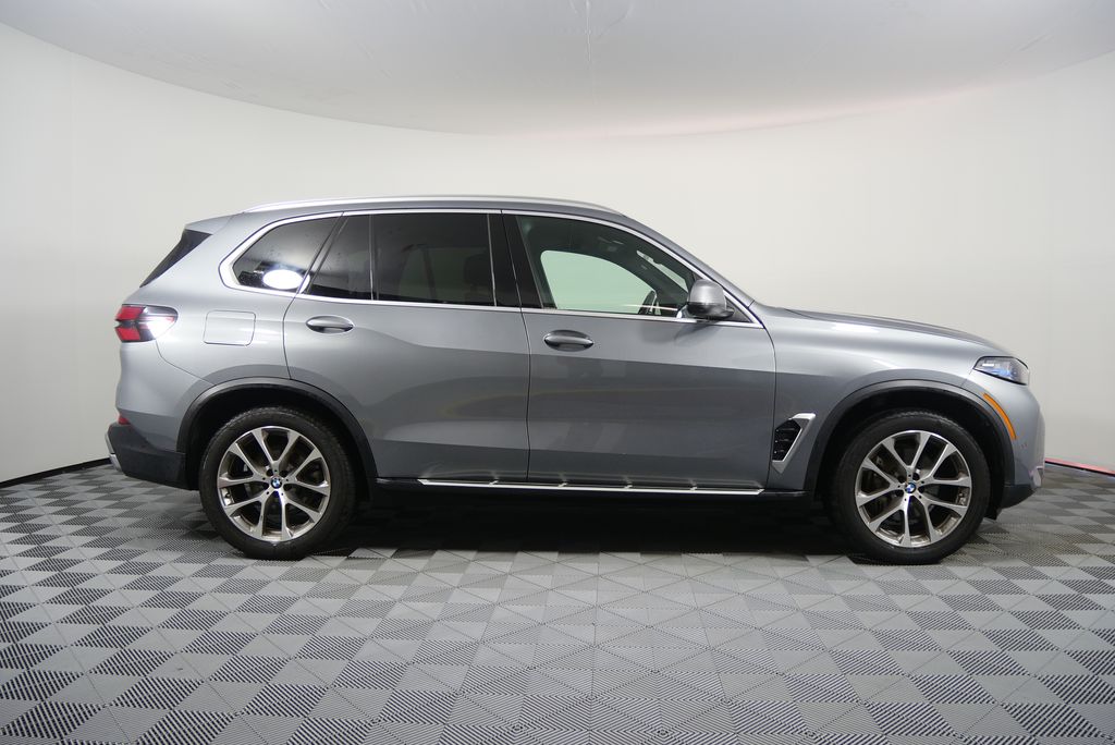Thumbnail: 2025 BMW X5 - 2