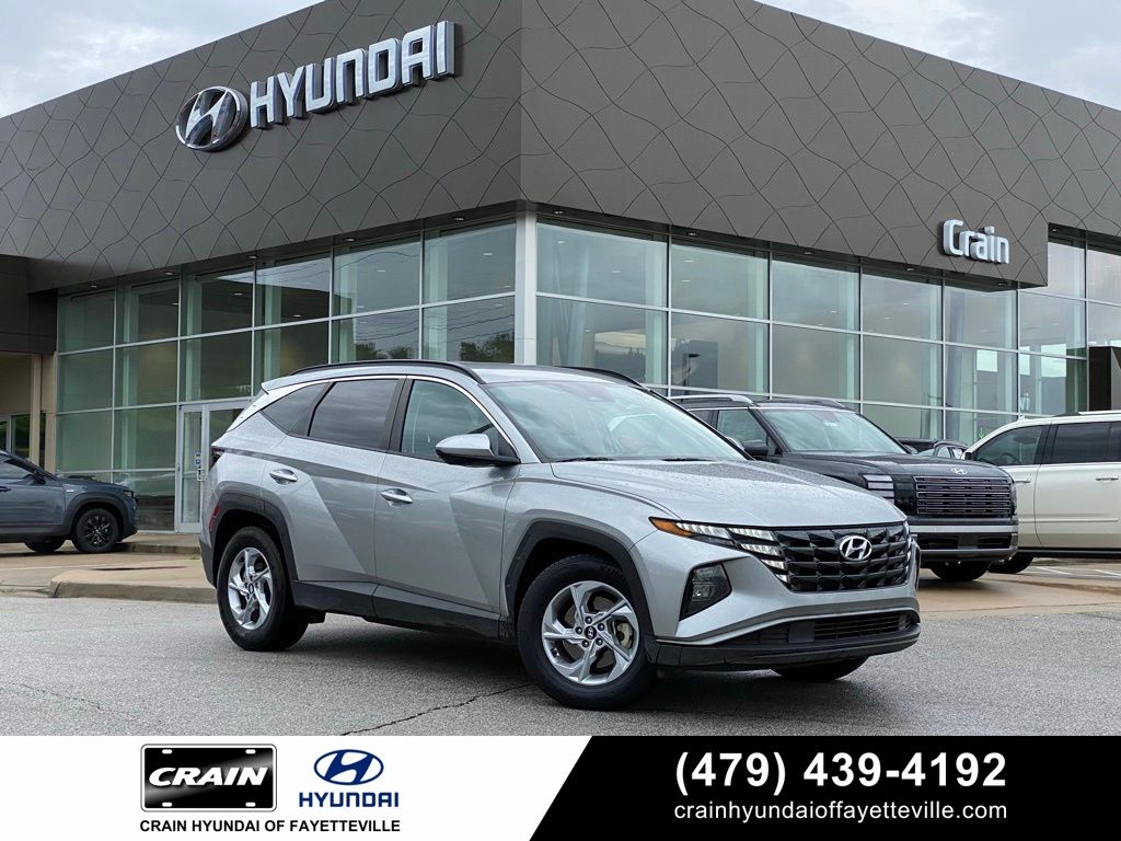 Shimmering Silver 2024 Hyundai Tucson SEL FWD SUV / Crossover Front-Wheel Drive 8-Speed Automatic