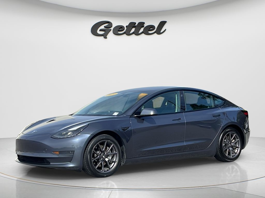 2021 Tesla Model 3 Standard Range Plus RWD
