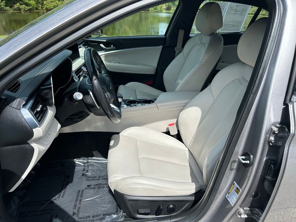 Thumbnail: 2024 Genesis G70 - 14