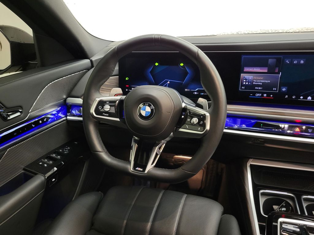 Thumbnail: 2024 BMW 7 Series - 19