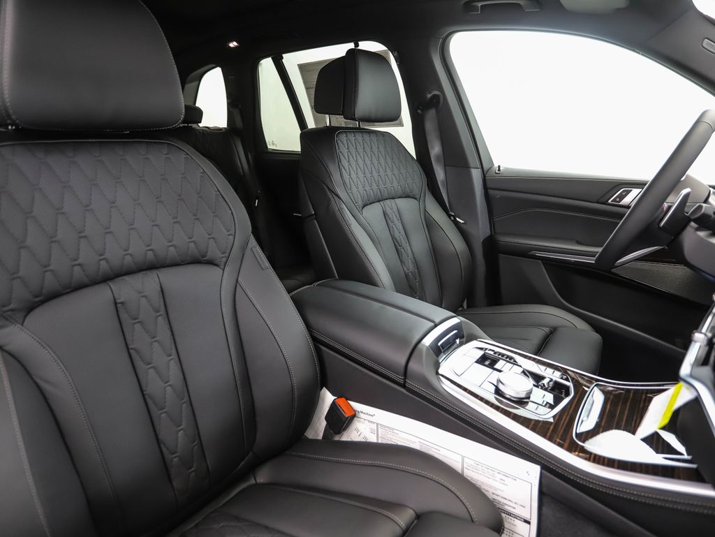 Thumbnail: 2026 BMW X5 - 31
