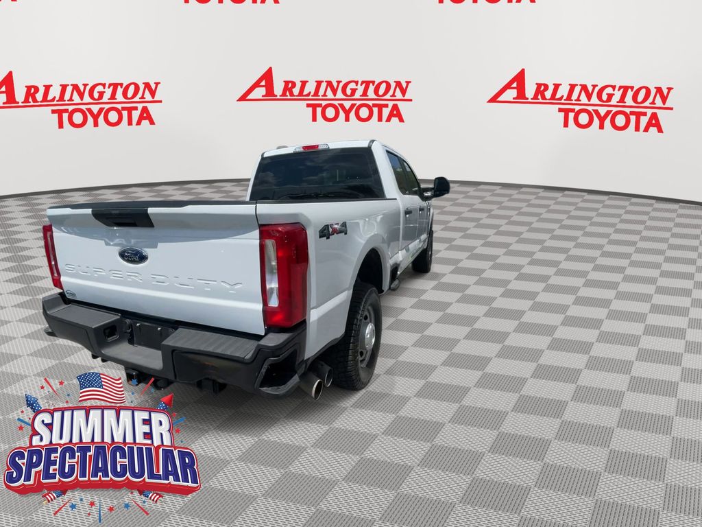 Used 2024 Ford F-350SD Truck