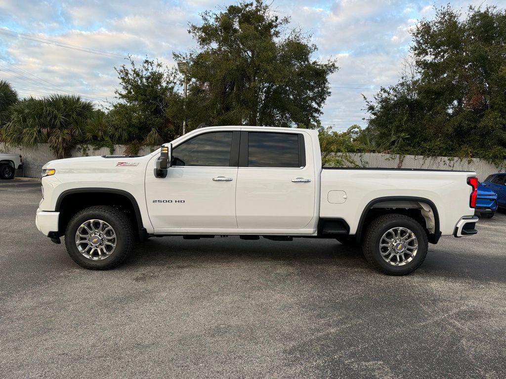 2025 Chevrolet Silverado 2500HD LT 5