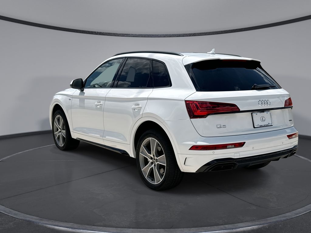 Thumbnail: 2025 Audi Q5 - 10
