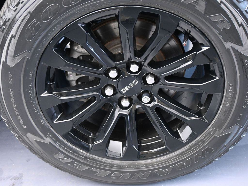 Used 2021 Onyx Black GMC Elevation Standard image 40