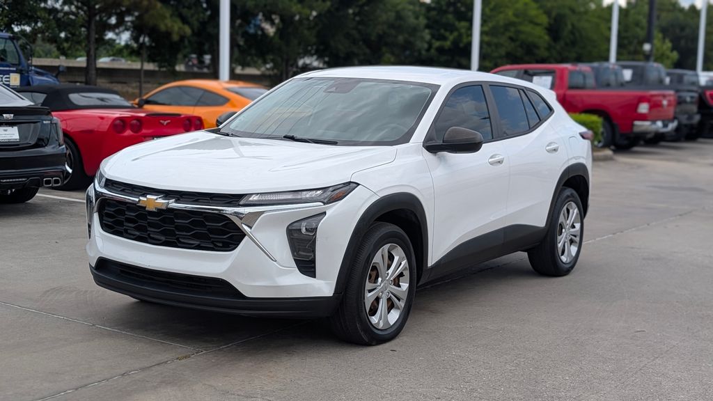 2024 Chevrolet Trax LS - 2