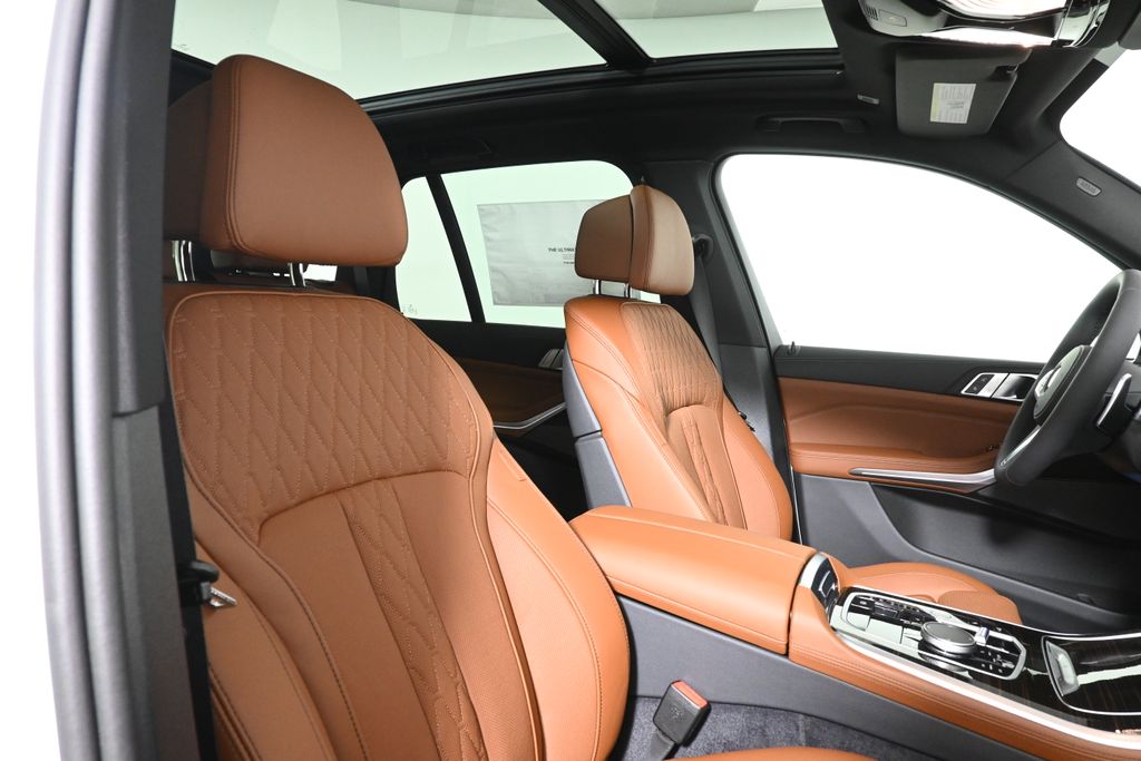 Thumbnail: 2026 BMW X5 - 30