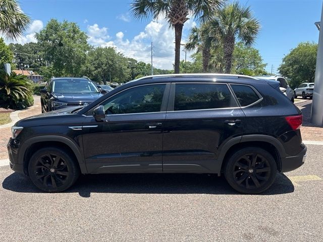 2023 Volkswagen Taos SE FWD
