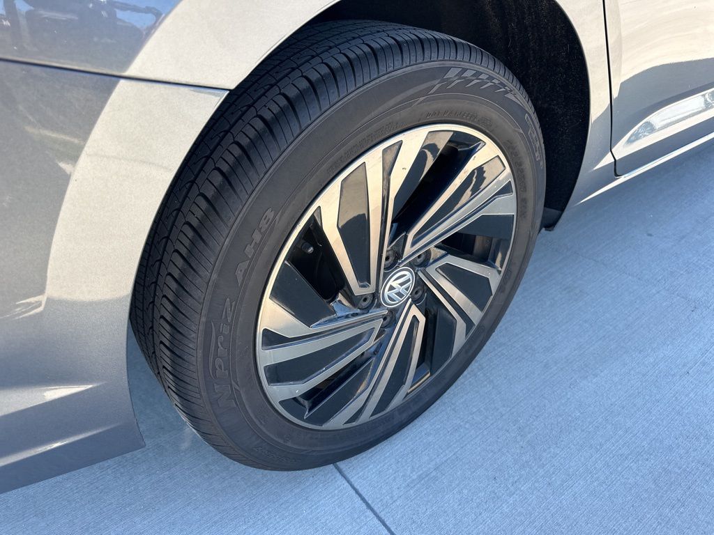 2019 Volkswagen Jetta SEL Premium 14