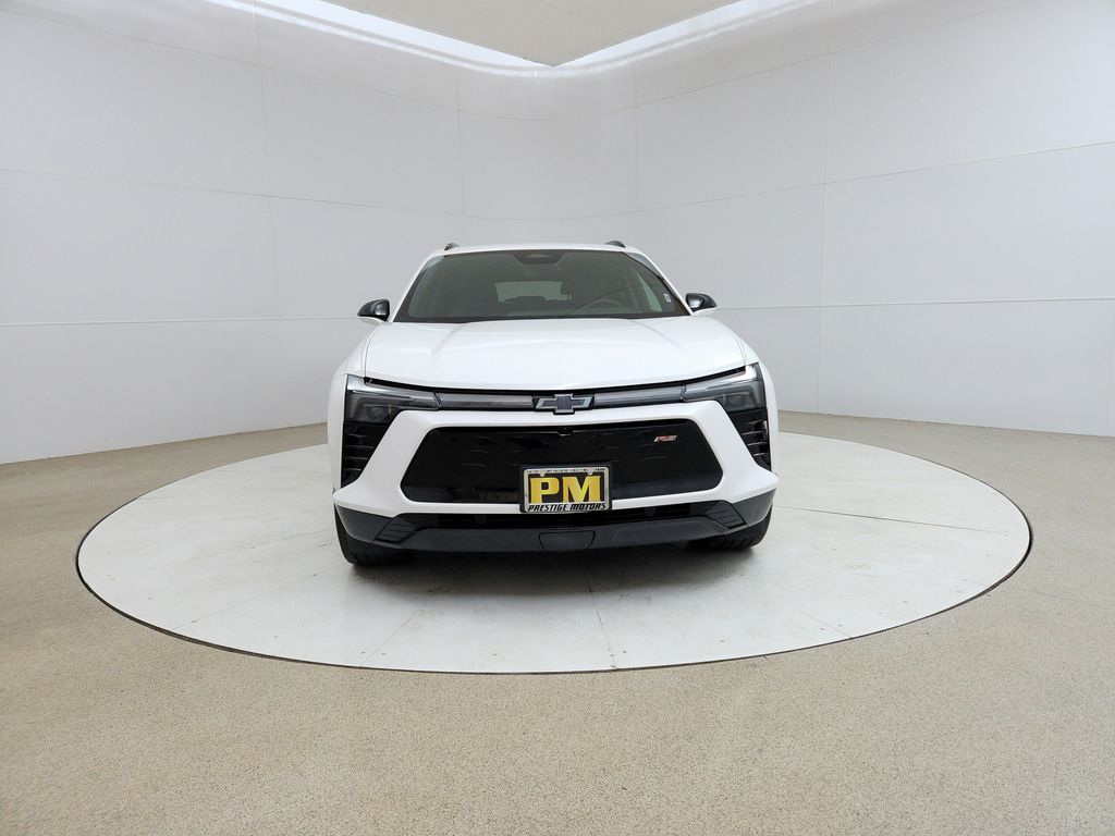 View vehicle photo 2