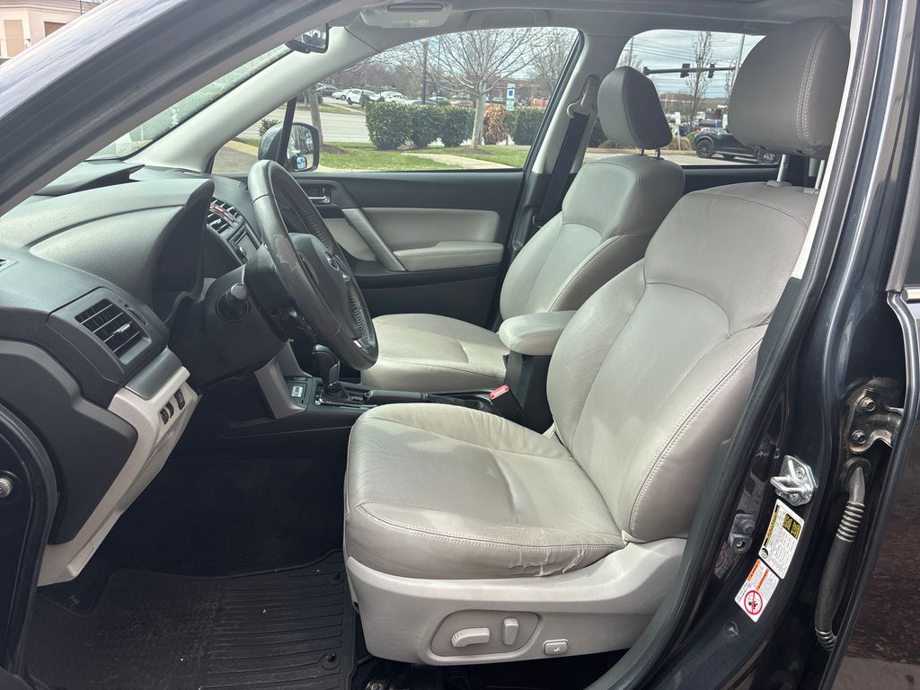 Used 2015 Gray Subaru 2.5i Touring image 21