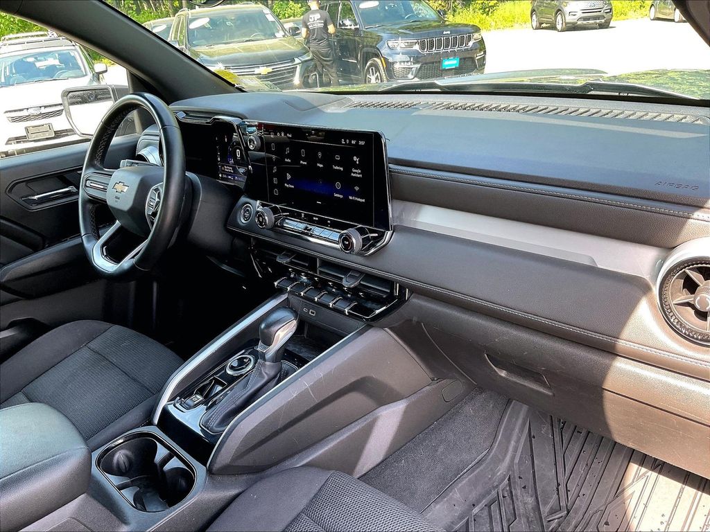 2023 Chevrolet Colorado — photo 14