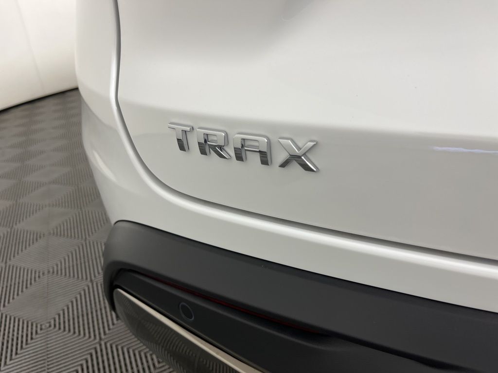 Thumbnail: 2025 Chevrolet Trax - 19