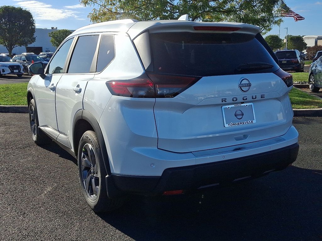 Thumbnail: 2026 Nissan Rogue - 3