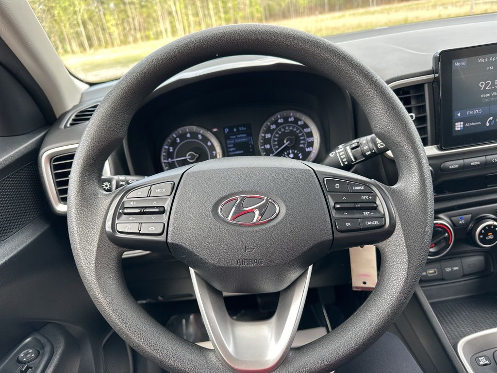 2022 Intense Blue Hyundai Venue SE FWD SUV