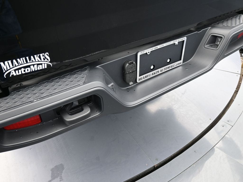 New 2026 black clearcoat Jeep Sport image 33