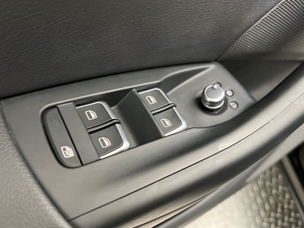 Thumbnail: 2016 Audi Q3 - 28