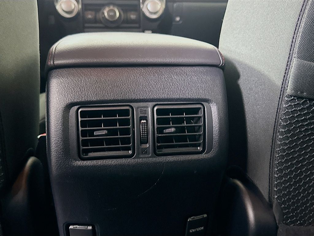 Thumbnail: 2019 Toyota 4Runner - 25