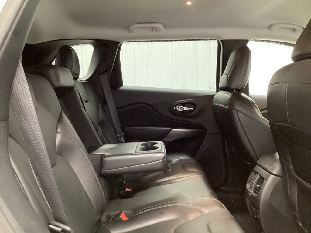 Used 2020 Jeep Cherokee SUV