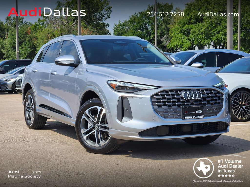 Florett Silver Metallic 2025 Audi Q5 SUV / Crossover All-Wheel Drive 7-Speed Automatic