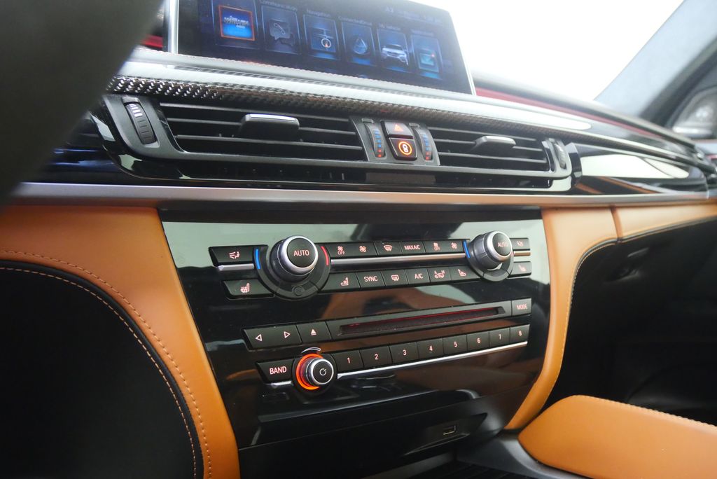 Thumbnail: 2017 BMW X6 - 23