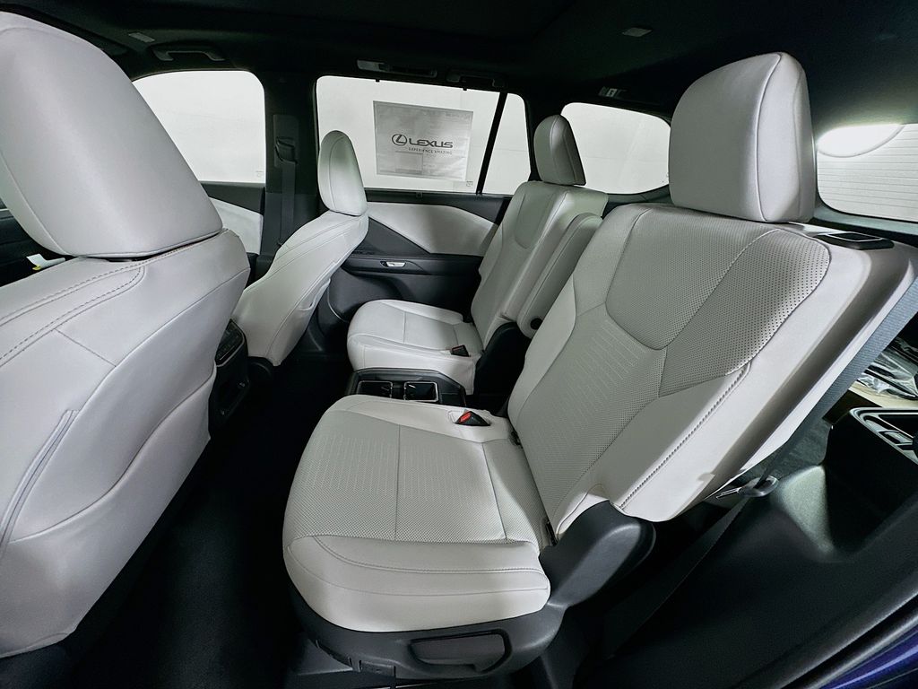 2025 Lexus TX 350 17