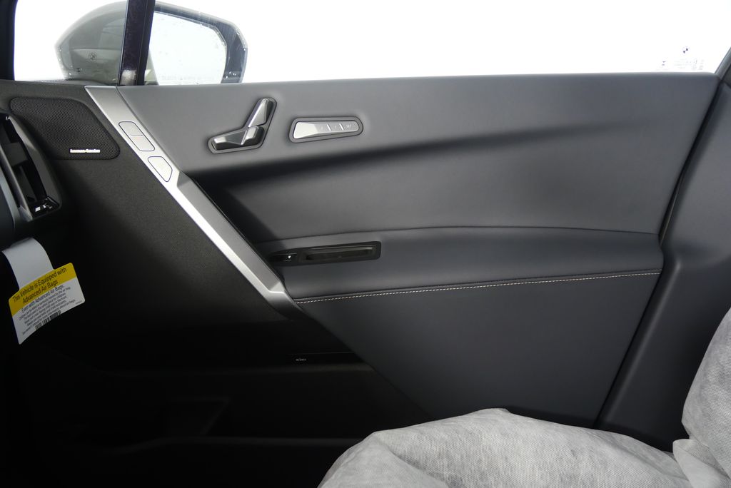 Thumbnail: 2026 BMW iX - 25