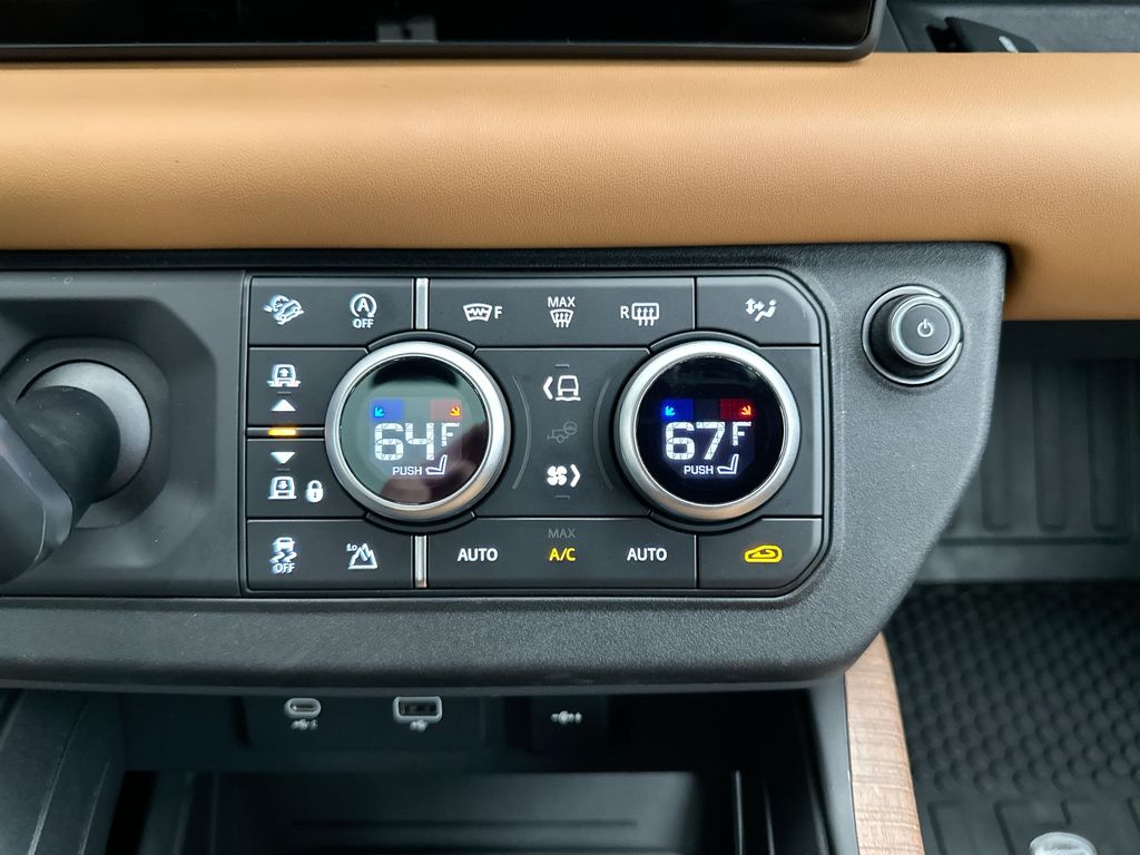 Thumbnail: 2021 Land Rover Defender - 13
