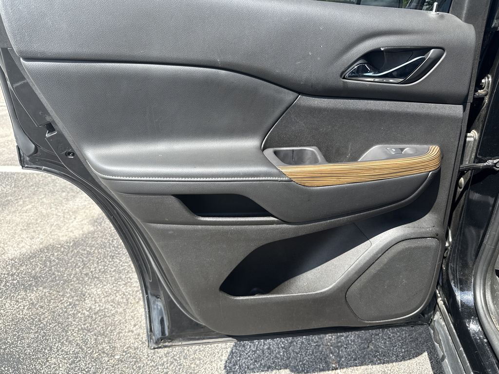 2022 GMC Acadia SLE Black at Wharton Ford
