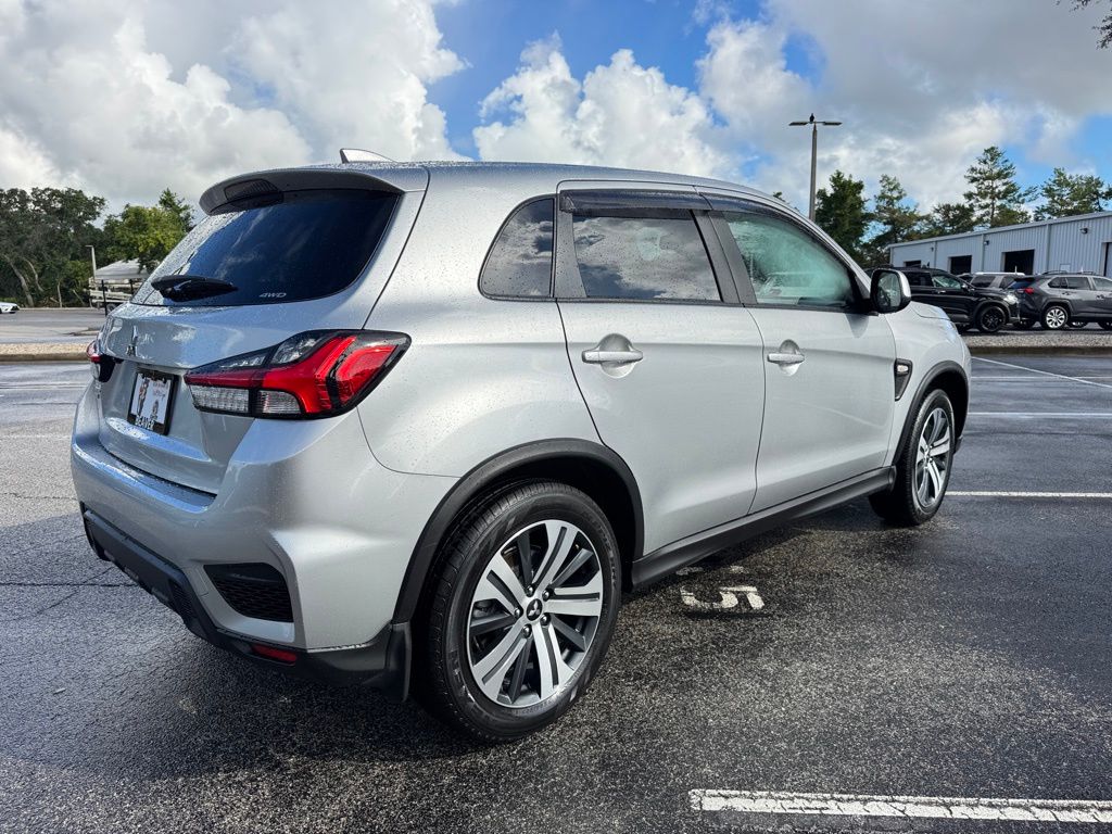 2024 Mitsubishi Outlander Sport ES photo 4