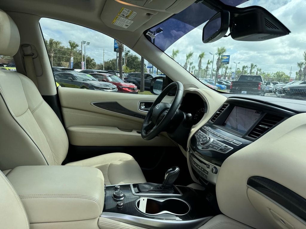 2019 INFINITI QX60 LUXE 27