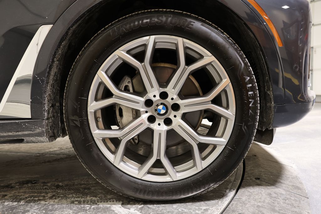 Thumbnail: 2019 BMW X7 - 14