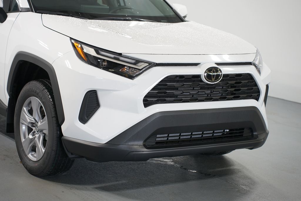 Thumbnail: 2025 Toyota RAV4 - 4
